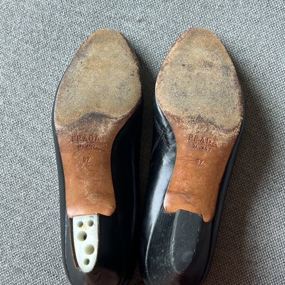 Prada heels size 37 - Picture 4 of 4